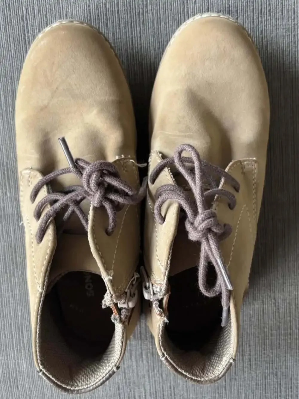 Sonoma Goods for Life Ryder Taupe Faux Suede Chukka Boots Boys Size 1 Med Side Z
